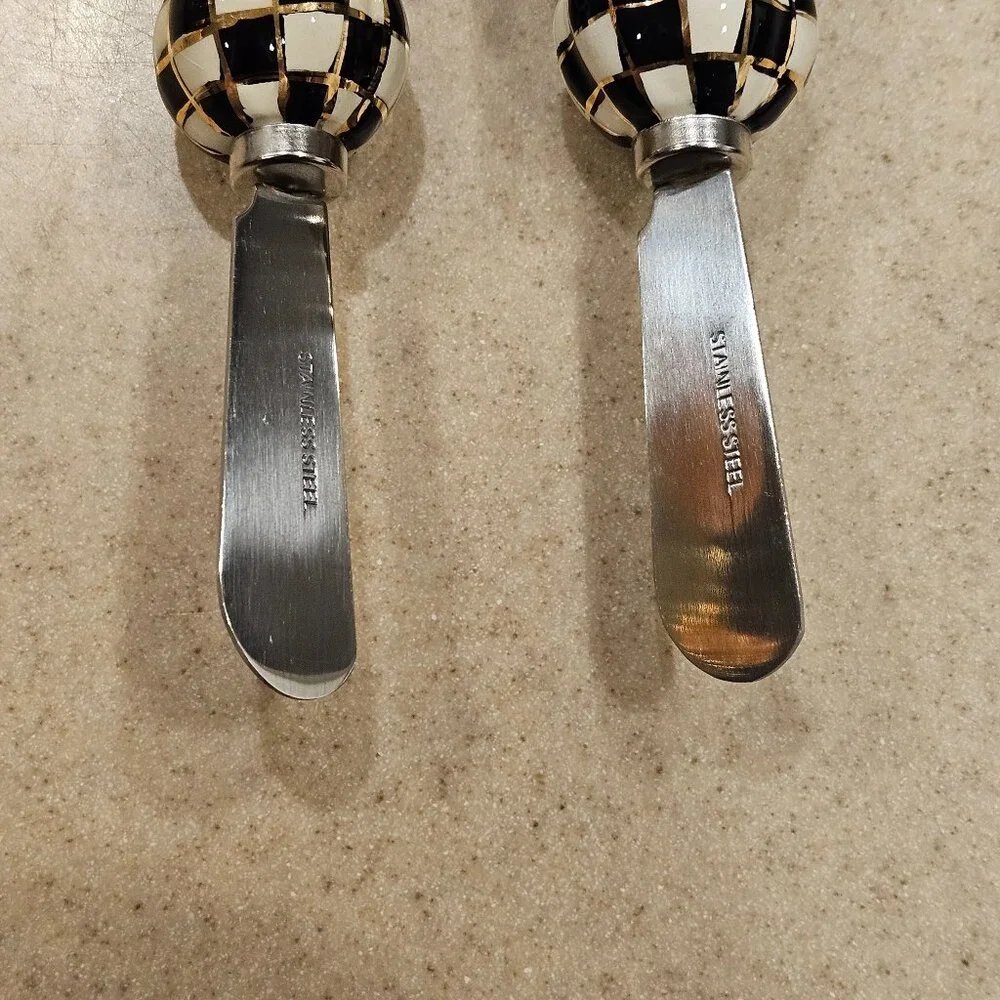 RARE 2 MACKENZIE CHILDS STACKING PUMPKINS FALL CERAMIC SPREADERS CANAPE KNIVES